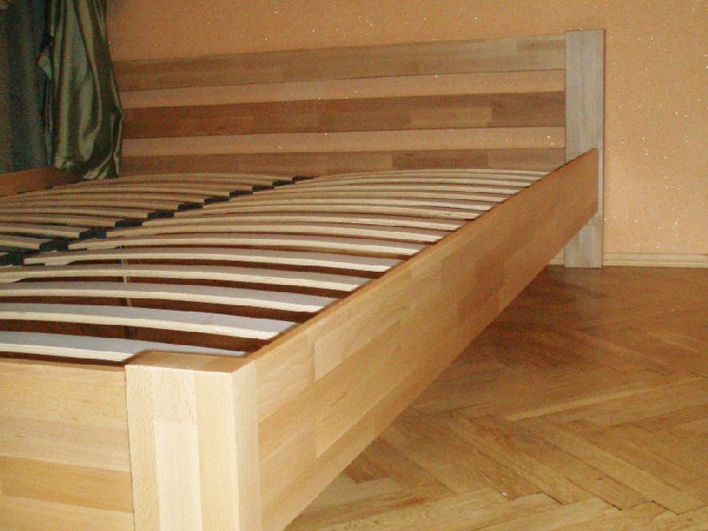 Кровать из мебельных щитов