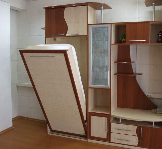 Шкаф-кровать для небольшой квартиры