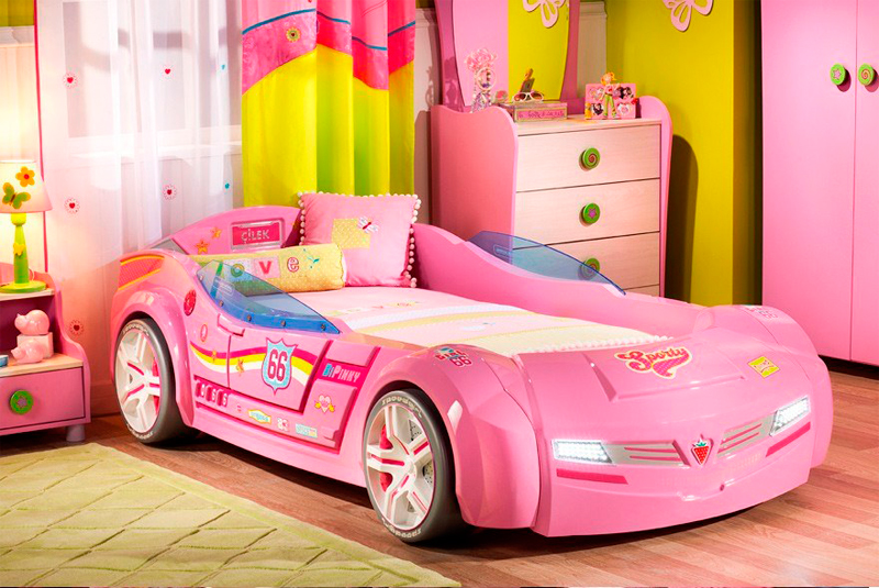 Кровать машина для девочки