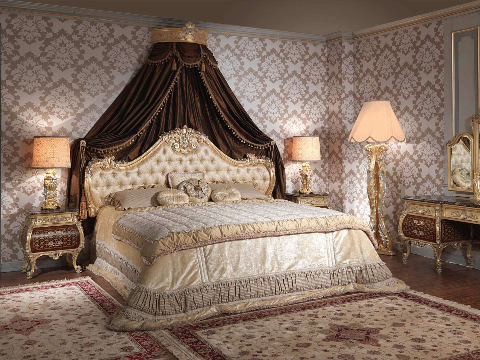 Кровать Королевская Фото