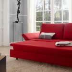 Красный диван-кровать