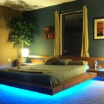 Кровать с голубой подсветкой