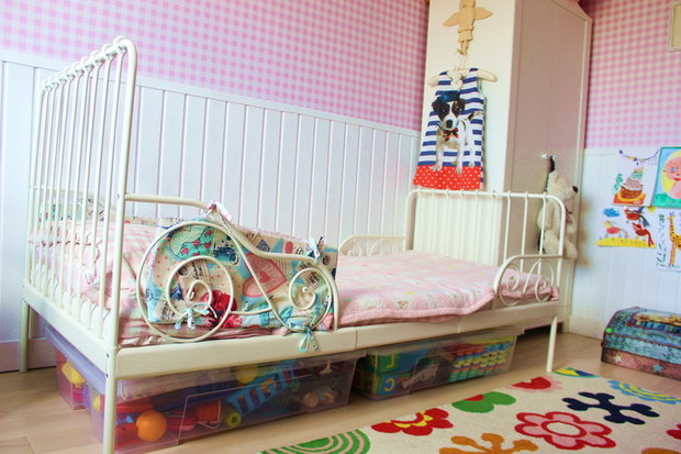 Особенности выбора детских раздвижных кроватей, плюсы и минусы модели
